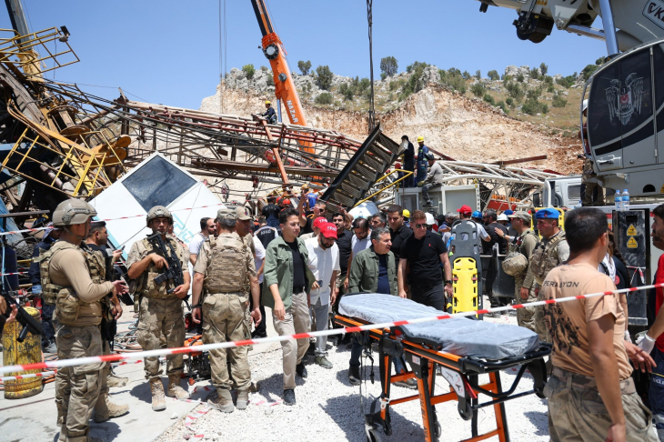 Şırnak Gabar Dağında Petrol Sondaj Kulesi Devrildi: Kurtarma Çalışmaları Devam Ediyor