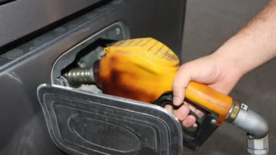 Ertelenen motorin ve benzin zammı, daha yüksek bir rakamla pompaya yansıyacak