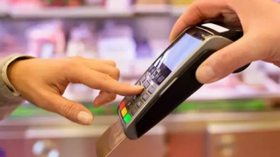 Kredi Kartlarında Yeni Dönem Resmen Başladı! Temassız Ödeme Limitleri Artırıldı