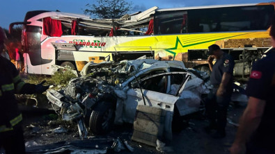 Mersin'de zincirleme kaza: 10 kişi öldü, 30 kişi yaralandı