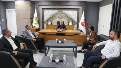 Siirt Belediye Eşbaşkanı Kaysi ve DEM Parti Siirt İl Yönetimi STK'ları Ziyaret Etti!